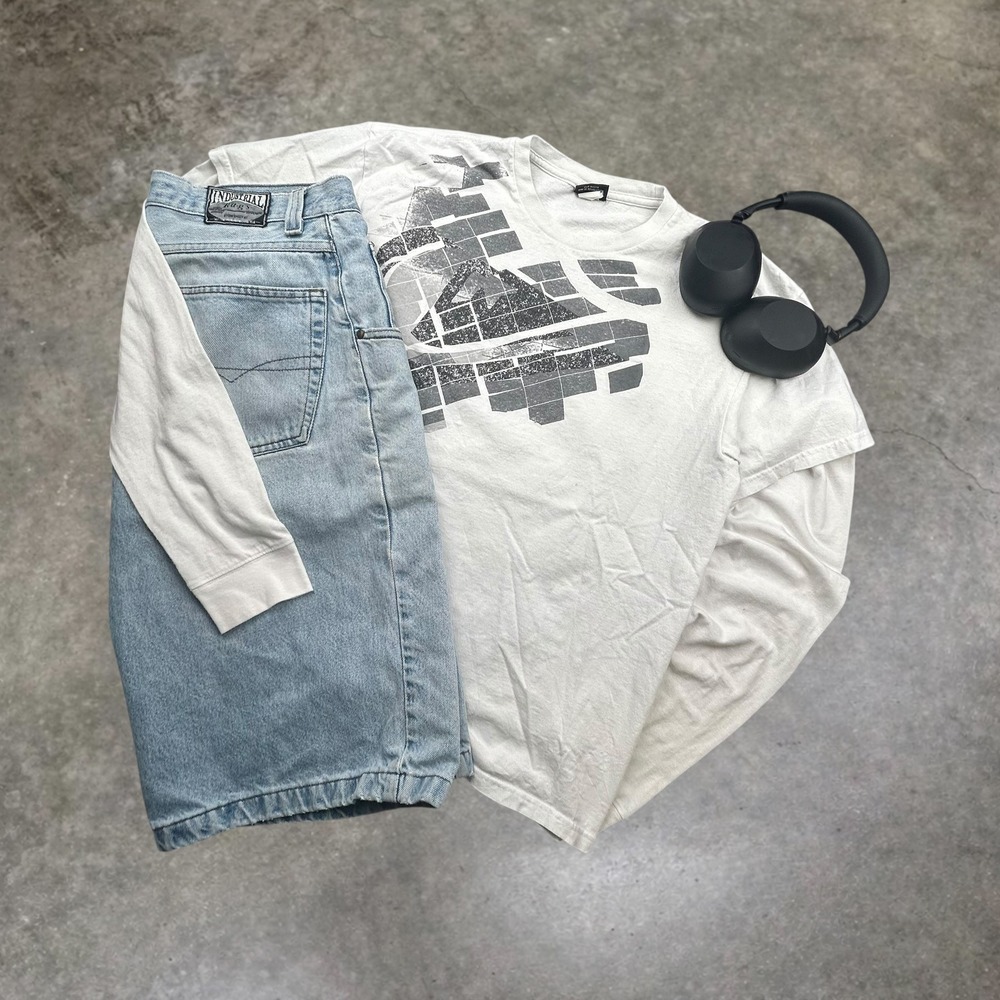 Vintage‎ Quiksilver Graphic T-Shirt White Grey Geometric Y2K Skater Mens L